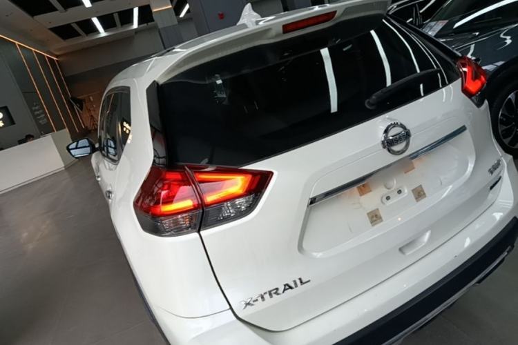Used Nissan X-Trail 2020 2.0L XL ITS CVT 2WD SmartConnect Comfort Edition Exterior 2