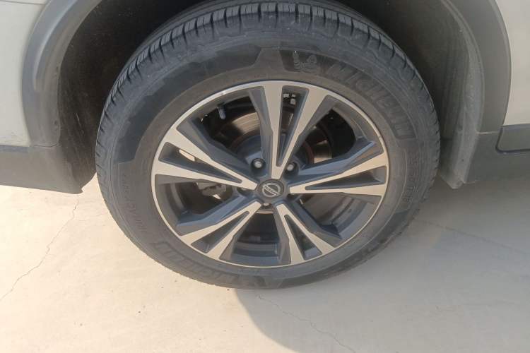 Used Nissan X-Trail 2020 2.5L XL ITS CVT 4WD Deluxe Navigation Edition Exterior 5
