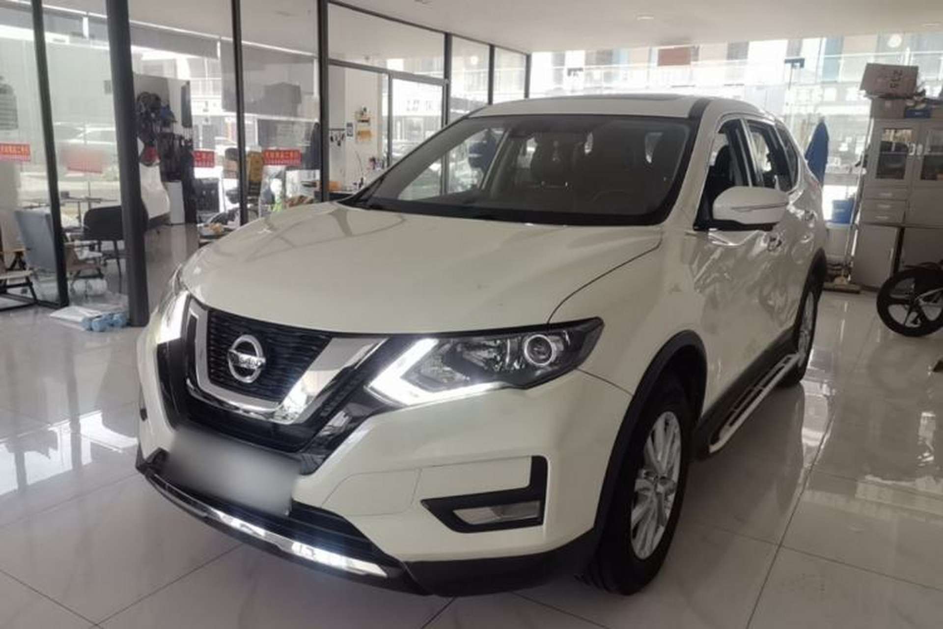 Used Nissan X-Trail 2020 2.0L XL ITS CVT 2WD SmartConnect Comfort Edition Front Left 45 Deg