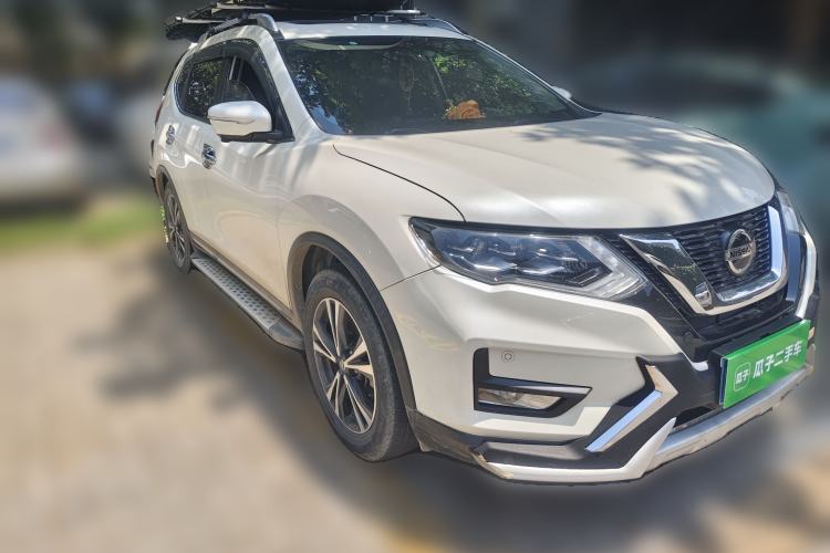 Used Nissan X-Trail 2020 2.5L XL ITS CVT 4WD Deluxe Navigation Edition Front Right 45 Deg