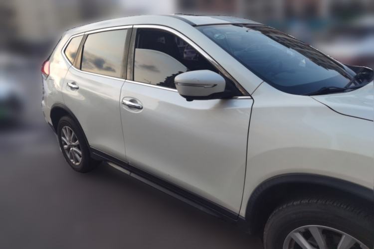 Used Nissan X-Trail 2020 2.0L XL Premium CVT 2WD SmartConnect Luxury Edition Front Right 45 Deg