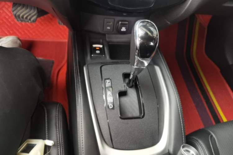 Used Nissan X-Trail 2020 2.0L XL ITS CVT 2WD SmartConnect Comfort Edition Gear Lever