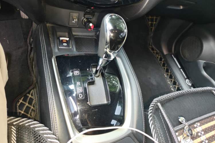 Used Nissan X-Trail 2020 2.0L XL ITS CVT 2WD SmartConnect Comfort Edition Gear Lever