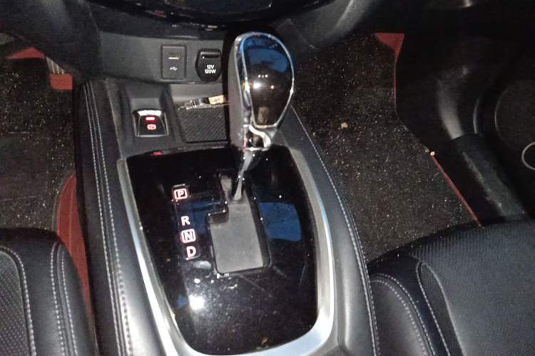 Used Nissan X-Trail 2020 2.0L XL Premium CVT 2WD SmartConnect Luxury Edition Gear Lever