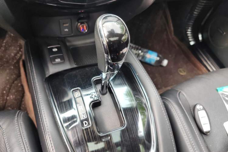 Used Nissan X-Trail 2020 2.5L XL ITS CVT 4WD Deluxe Navigation Edition Gear Lever