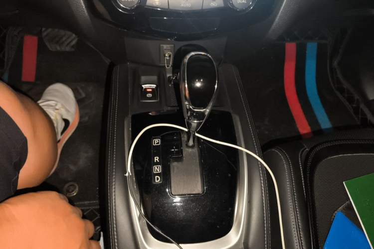 Used Nissan X-Trail 2020 2.0L XL ITS CVT 2WD SmartConnect Comfort Edition Gear Lever