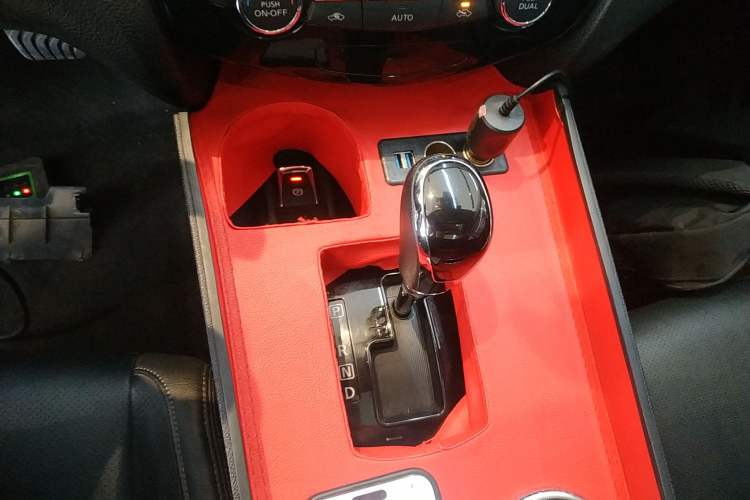 Used Nissan X-Trail 2020 2.0L XL ITS CVT 2WD SmartConnect Comfort Edition Gear Lever