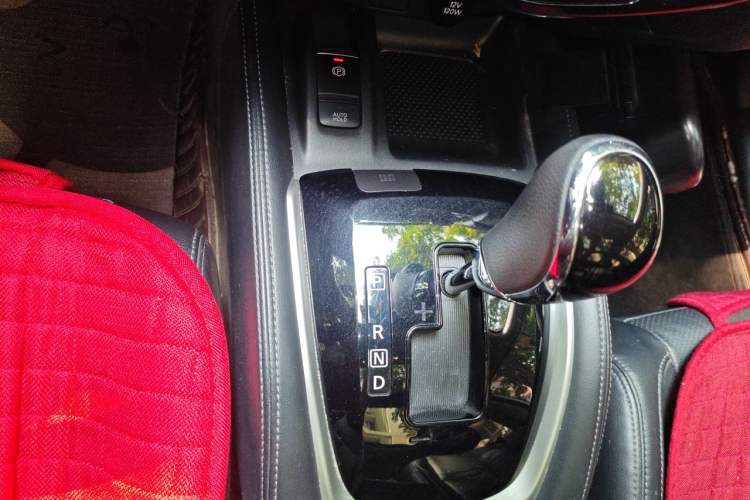 Used Nissan X-Trail 2020 2.5L XL ITS CVT 4WD Deluxe Navigation Edition Gear Lever