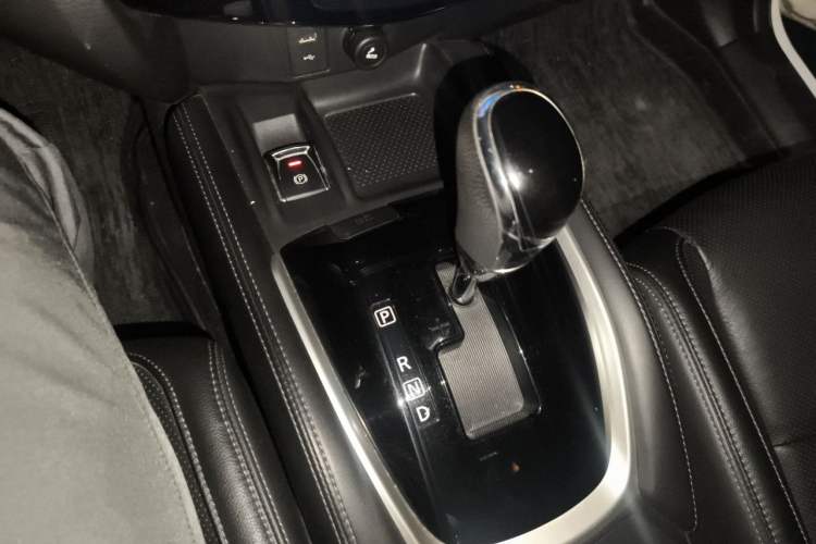 Used Nissan X-Trail 2020 2.0L XL ITS CVT 2WD SmartConnect Comfort Edition Gear Lever