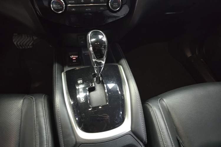 Used Nissan X-Trail 2020 2.0L XL ITS CVT 2WD SmartConnect Comfort Edition Gear Lever