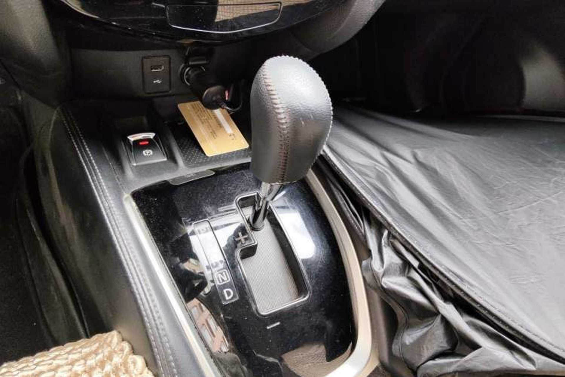 Used Nissan X-Trail 2020 2.0L XL ITS CVT 2WD SmartConnect Comfort Edition Gear Lever