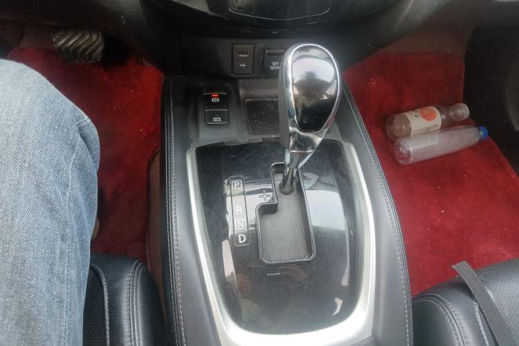 Used Nissan X-Trail 2020 2.5L XL ITS CVT 4WD Deluxe Navigation Edition Gear Lever