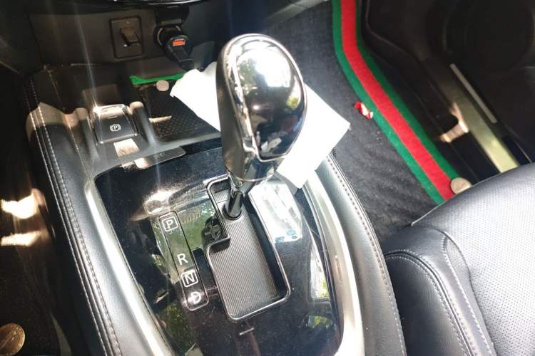 Used Nissan X-Trail 2020 2.0L XL ITS CVT 2WD SmartConnect Comfort Edition Gear Lever