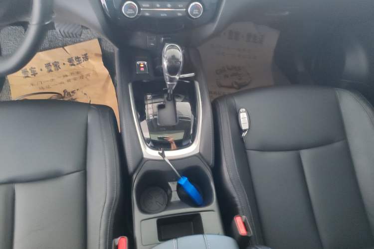 Used Nissan X-Trail 2020 2.0L XL ITS CVT 2WD SmartConnect Comfort Edition Gear Lever