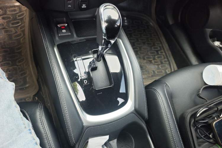 Used Nissan X-Trail 2020 2.0L XL ITS CVT 2WD SmartConnect Comfort Edition Gear Lever