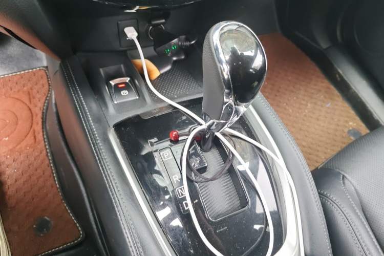 Used Nissan X-Trail 2020 2.0L XL ITS CVT 2WD SmartConnect Comfort Edition Gear Lever