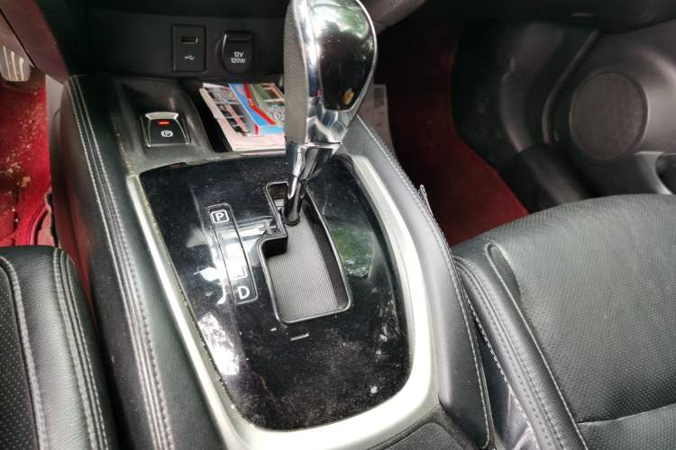 Used Nissan X-Trail 2020 2.0L XL ITS CVT 2WD SmartConnect Comfort Edition Gear Lever
