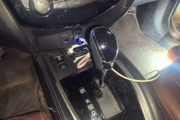 Used Nissan X-Trail 2020 2.5L XL ITS CVT 4WD Deluxe Navigation Edition Gear Lever