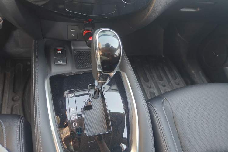 Used Nissan X-Trail 2020 2.5L XL ITS CVT 4WD Deluxe Navigation Edition Gear Lever
