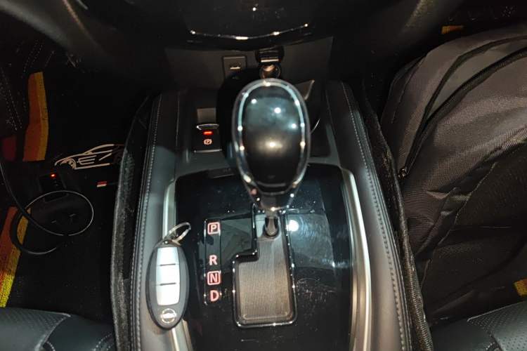 Used Nissan X-Trail 2020 2.0L XL ITS CVT 2WD SmartConnect Comfort Edition Gear Lever