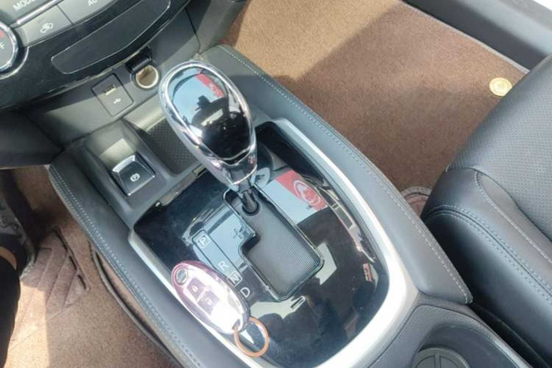 Used Nissan X-Trail 2020 2.0L XL ITS CVT 2WD SmartConnect Comfort Edition Gear Lever