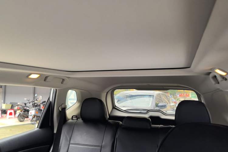 Used Nissan X-Trail 2020 2.5L XL ITS CVT 4WD Deluxe Navigation Edition Headliner
