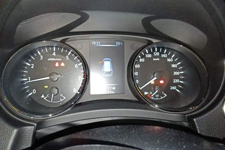 Used Nissan X-Trail 2020 2.0L XL Premium CVT 2WD SmartConnect Luxury Edition Instrument Cluster