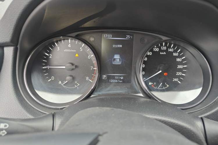 Used Nissan X-Trail 2020 2.0L XL Premium CVT 2WD SmartConnect Luxury Edition Instrument Cluster
