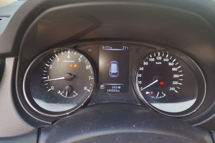 Used Nissan X-Trail 2020 2.0L XL Premium CVT 2WD SmartConnect Luxury Edition Instrument Cluster