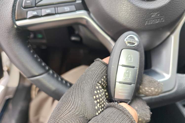 Used Nissan X-Trail 2020 2.0L XL ITS 3-Row CVT 2WD SmartConnect 7-Seater Comfort Edition Interior 1