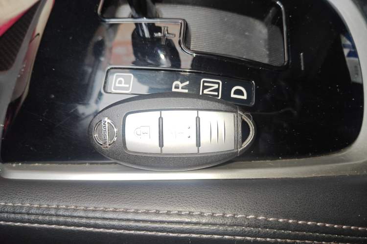 Used Nissan X-Trail 2020 2.0L XL Premium CVT 2WD SmartConnect Luxury Edition Interior 1