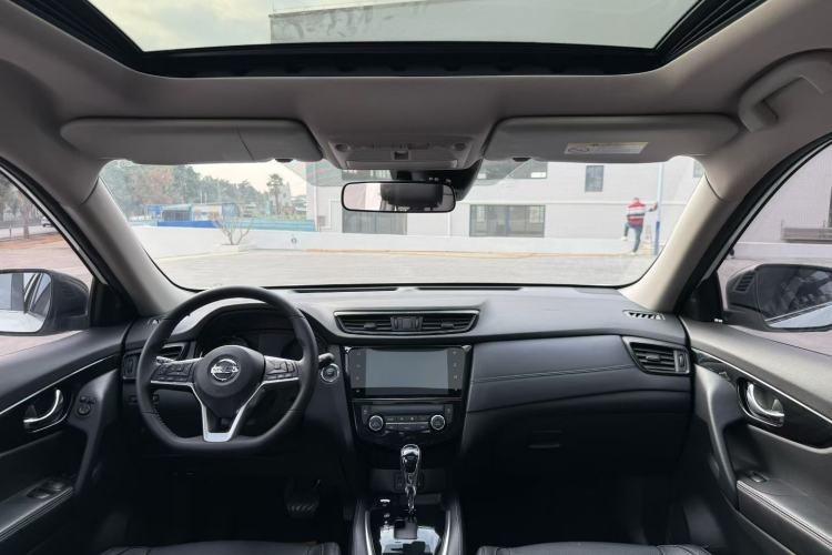 Used Nissan X-Trail 2020 2.0L XL Premium CVT 2WD SmartConnect Luxury Edition Interior 1