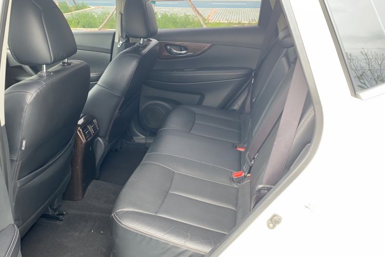 Used Nissan X-Trail 2020 2.0L XL ITS CVT 2WD SmartConnect Comfort Edition Interior 2