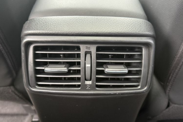 Used Nissan X-Trail 2020 2.0L XL ITS CVT 2WD SmartConnect Comfort Edition Interior 3
