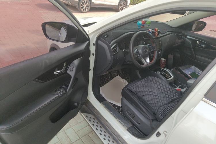 Used Nissan X-Trail 2020 2.0L XL ITS CVT 2WD SmartConnect Comfort Edition Interior 3