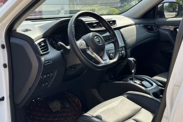 Used Nissan X-Trail 2020 2.5L XL ITS CVT 4WD Deluxe Navigation Edition Interior 3