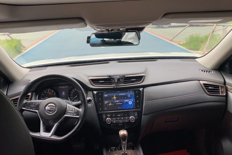 Used Nissan X-Trail 2020 2.0L XL ITS CVT 2WD SmartConnect Comfort Edition Interior 3