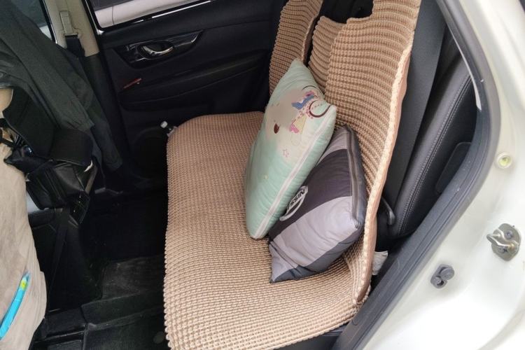 Used Nissan X-Trail 2020 2.0L XL ITS CVT 2WD SmartConnect Comfort Edition Interior 4