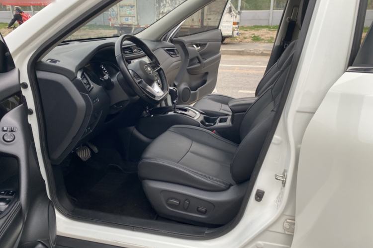 Used Nissan X-Trail 2020 2.0L XL ITS CVT 2WD SmartConnect Comfort Edition Interior 4