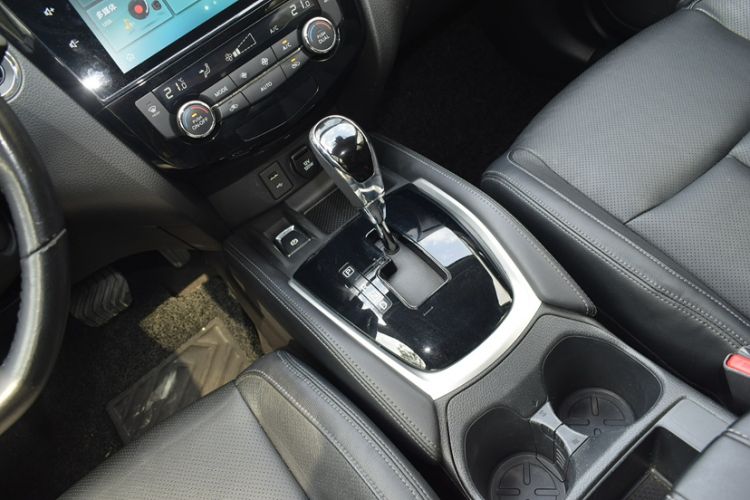 Used Nissan X-Trail 2020 2.0L XL ITS CVT 2WD SmartConnect Comfort Edition Interior 6