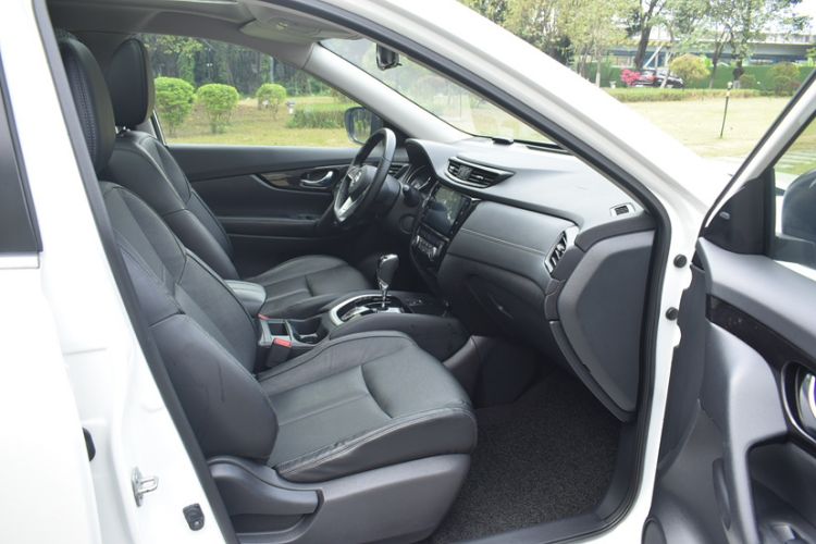 Used Nissan X-Trail 2020 2.0L XL ITS CVT 2WD SmartConnect Comfort Edition Interior 7