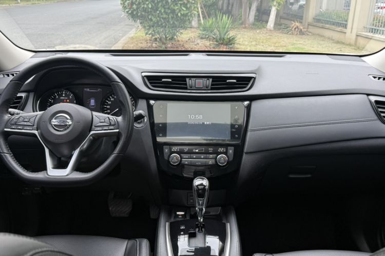 Used Nissan X-Trail 2020 2.0L XL ITS CVT 2WD SmartConnect Comfort Edition Interior 8