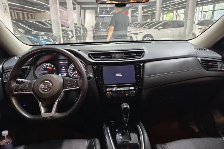 Used Nissan X-Trail 2020 2.0L XL Premium CVT 2WD SmartConnect Luxury Edition Interior 9