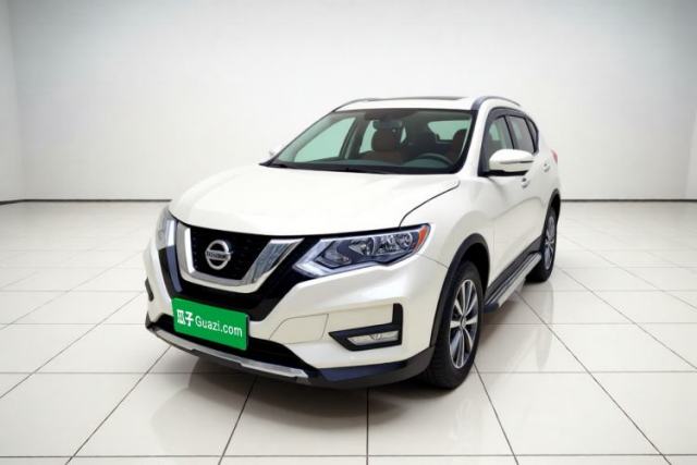Ojetý Nissan X-Trail 2020 2.0L XL ITS CVT 2WD SmartConnect Comfort Edition