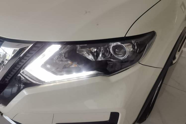 Used Nissan X-Trail 2020 2.0L XL ITS CVT 2WD SmartConnect Comfort Edition Left Front Headlight