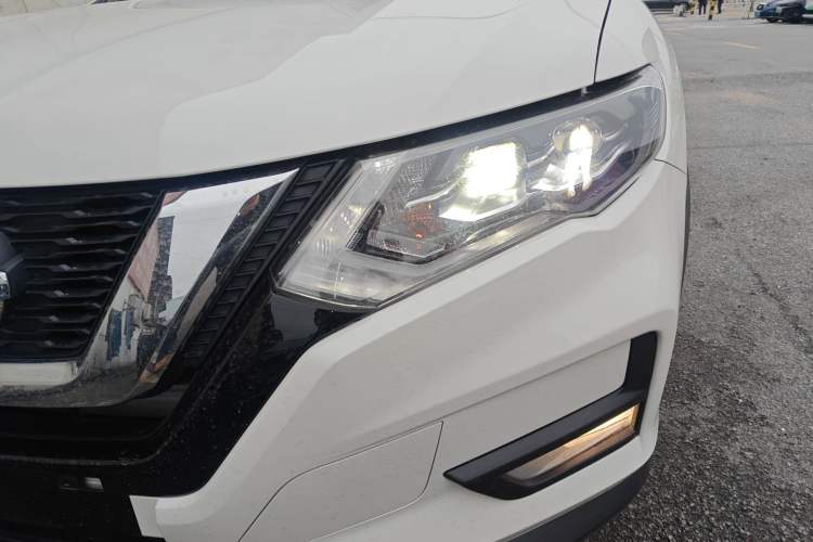 Used Nissan X-Trail 2020 2.0L XL Premium CVT 2WD SmartConnect Luxury Edition Left Front Headlight