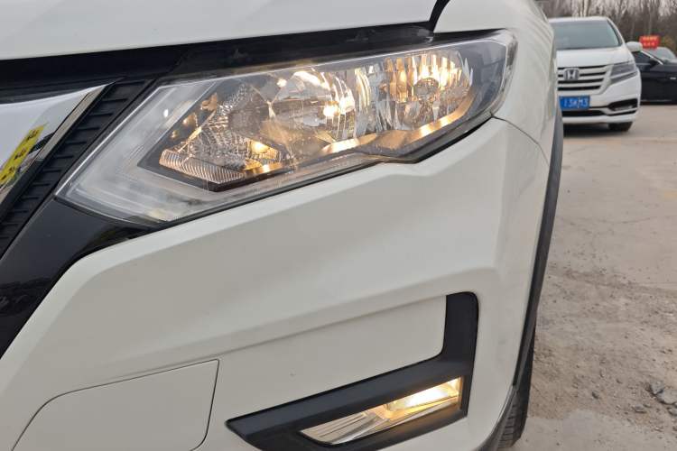 Used Nissan X-Trail 2020 2.0L XL ITS CVT 2WD SmartConnect Comfort Edition Left Front Headlight