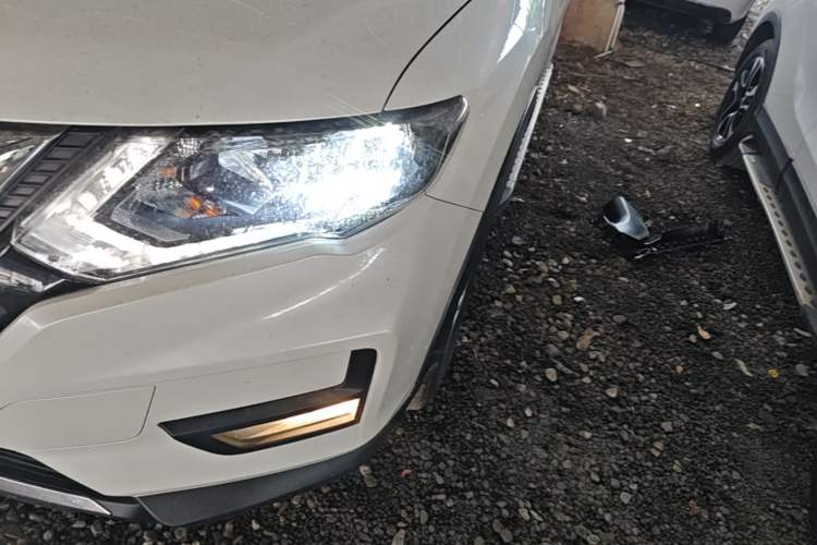 Used Nissan X-Trail 2020 2.0L XL ITS CVT 2WD SmartConnect Comfort Edition Left Front Headlight