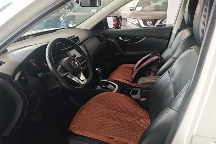 Used Nissan X-Trail 2020 2.0L XL Premium CVT 2WD SmartConnect Luxury Edition Left Front Seat