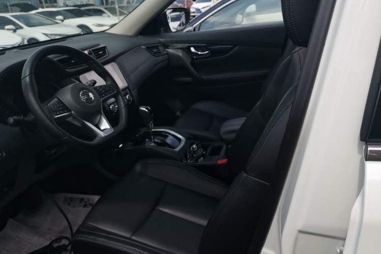 Used Nissan X-Trail 2020 2.0L XL ITS CVT 2WD SmartConnect Comfort Edition Left Front Seat